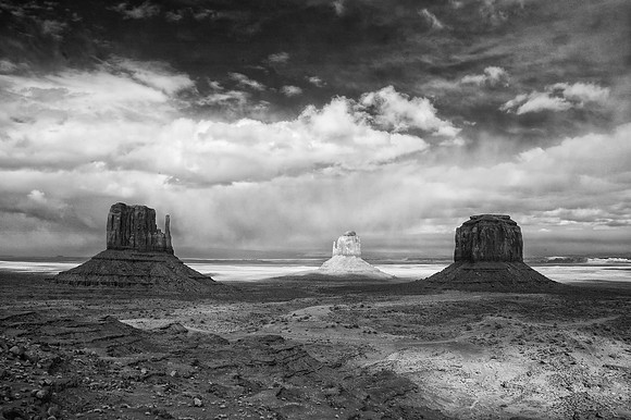 Mittens, Monument Valley, IR